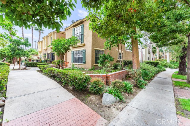 2514 Monte Carlo Drive, Santa Ana CA: https://media.crmls.org/medias/c9fb2394-e2bc-403b-9477-d4173797a118.jpg