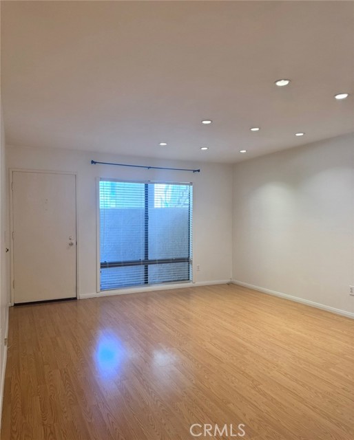 3032 Associated Rd, Fullerton CA: https://media.crmls.org/medias/c9fb57cf-dec9-4965-a89a-35ff61a6d00b.jpg