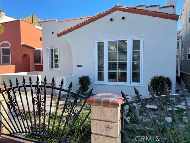 MLS# OC22257420