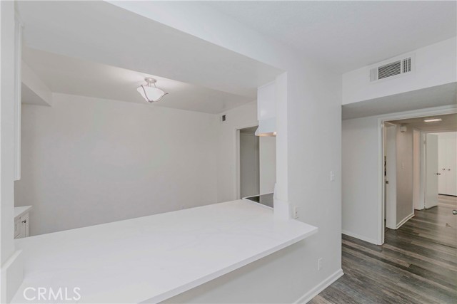 Detail Gallery Image 19 of 26 For 1349 Shadow Ln #115,  Fullerton,  CA 92831 - 2 Beds | 2 Baths