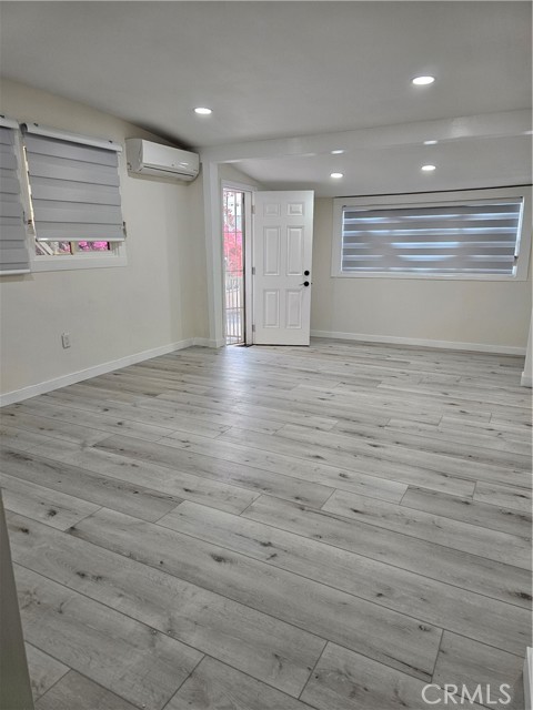2547 Hermosa Avenue, Montrose CA: https://media.crmls.org/medias/c9fc70d6-6a96-4637-a8de-b3c531bc6976.jpg