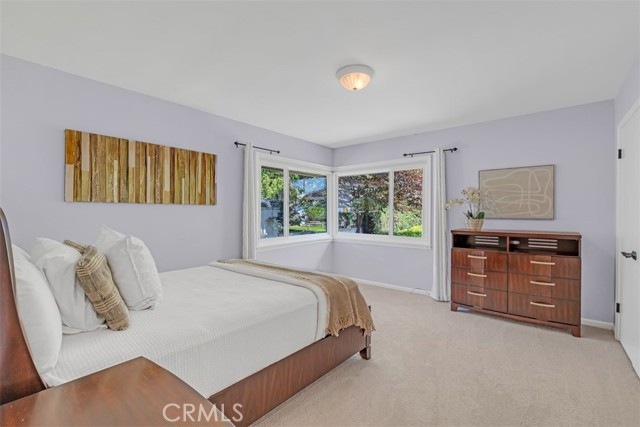 252 W 15th Street, Upland CA: https://media.crmls.org/medias/c9fe0977-c46c-46b5-821b-b3693c538aea.jpg