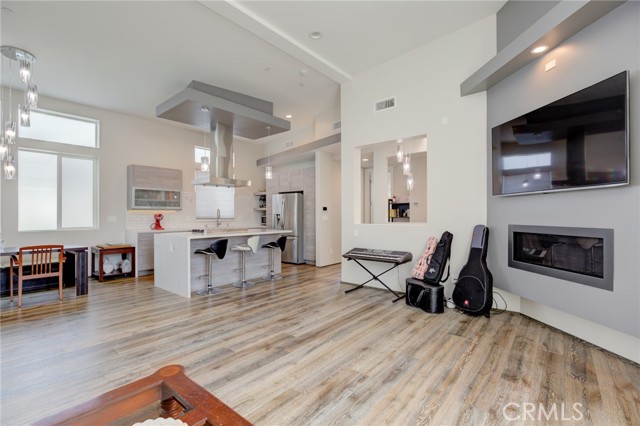 2520 Nelson Avenue, Redondo Beach, California 90278, 4 Bedrooms Bedrooms, ,3 BathroomsBathrooms,Residential,Sold,Nelson,PV21155781