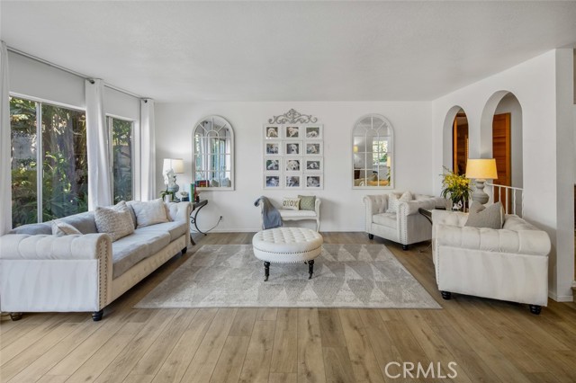 15232 Lille Circle, Irvine CA: https://media.crmls.org/medias/c9fed904-5e52-4915-9847-b6350331cf41.jpg