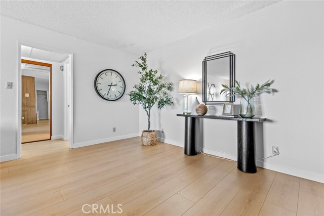 Detail Gallery Image 8 of 52 For 320 E Stocker St #208,  Glendale,  CA 91207 - 1 Beds | 1 Baths
