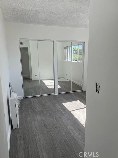 Detail Gallery Image 16 of 21 For 2302 Oak St, Santa Monica,  CA 90405 - – Beds | – Baths