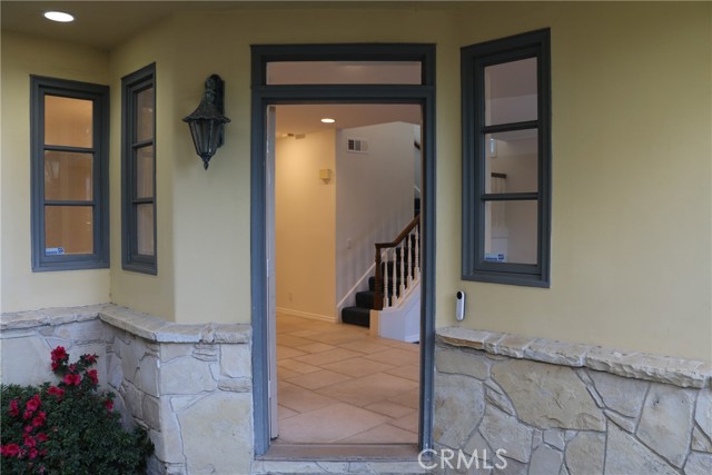 Detail Gallery Image 4 of 29 For 505 Begonia Ave, Corona Del Mar,  CA 92625 - 3 Beds | 3/1 Baths