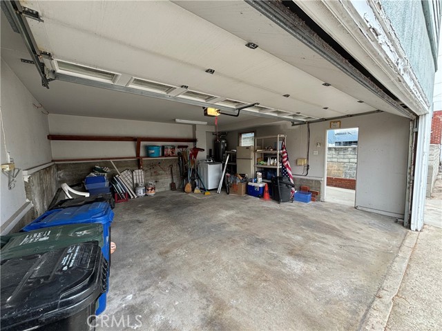 Full size Garage