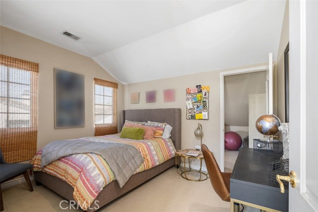 Detail Gallery Image 12 of 16 For 505 1/2 Marigold Ave, Corona Del Mar,  CA 92625 - 2 Beds | 2/1 Baths