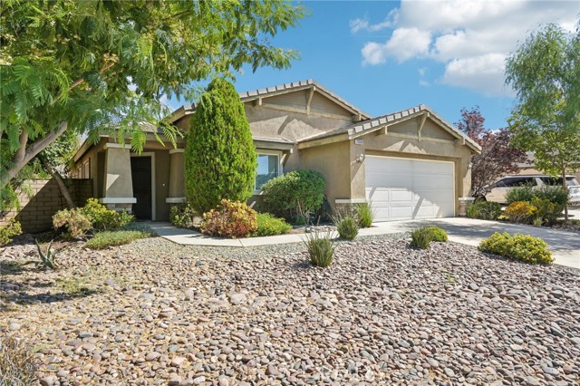 Detail Gallery Image 2 of 36 For 23558 Cheyenne Canyon Dr, Menifee,  CA 92587 - 3 Beds | 2 Baths