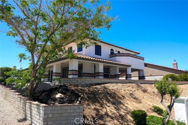 Detail Gallery Image 4 of 53 For 13135 Candleberry Ln, Victorville,  CA 92395 - 3 Beds | 2/1 Baths