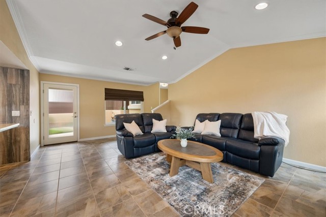 Detail Gallery Image 6 of 33 For 406 Spanish Moss, Arroyo Grande,  CA 93420 - 3 Beds | 2 Baths