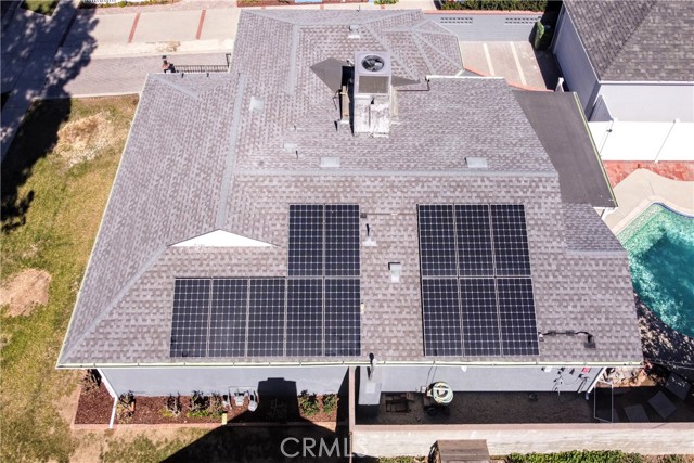 Detail Gallery Image 33 of 35 For 7648 Ostrom Ave, Lake Balboa,  CA 91406 - 4 Beds | 3 Baths