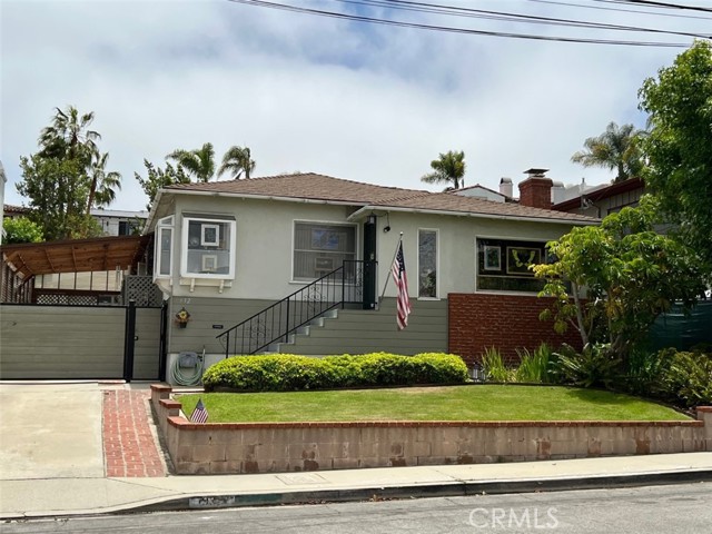 932 9th Street, Manhattan Beach, California 90266, 3 Bedrooms Bedrooms, ,2 BathroomsBathrooms,Residential,Sold,9th,SB22166397