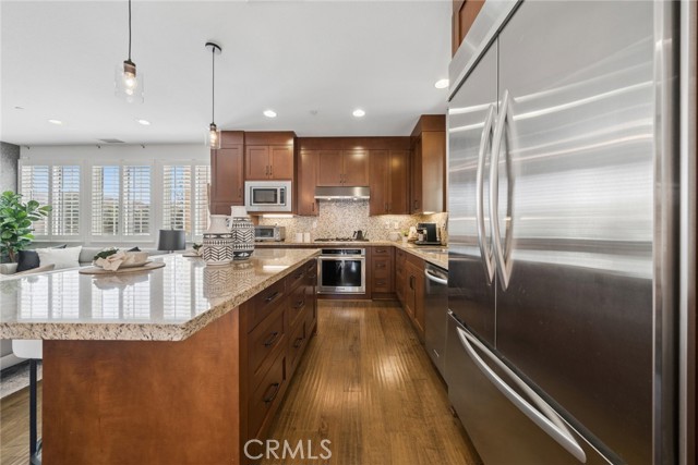 Detail Gallery Image 10 of 39 For 10 Wild Rose, Lake Forest,  CA 92630 - 4 Beds | 3 Baths