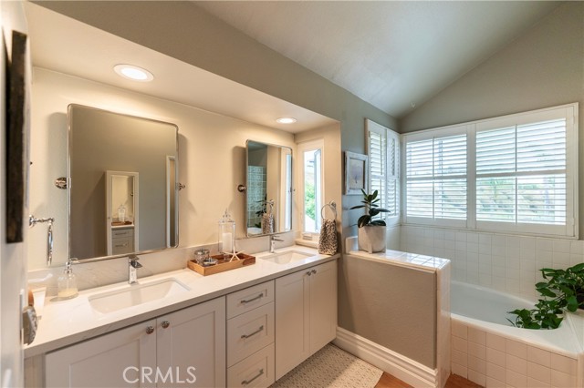 Detail Gallery Image 17 of 25 For 2116 via Teca #31,  San Clemente,  CA 92673 - 3 Beds | 3 Baths