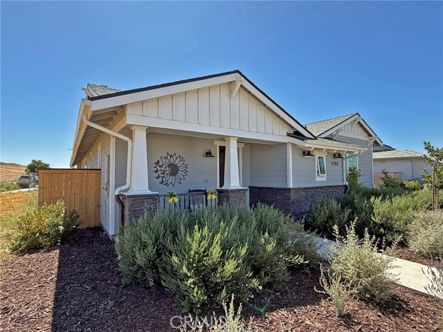 2182 Gamay Lane, Paso Robles CA: https://media.crmls.org/medias/ca05ae34-5b75-4aa1-8b78-dcd217695107.jpg