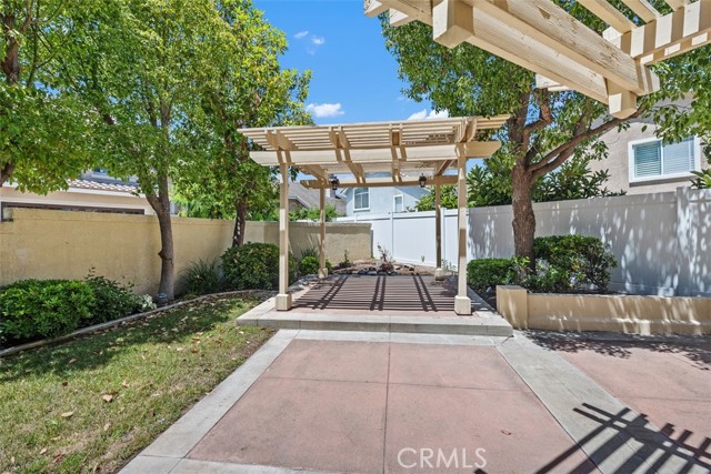 15 Havre Court, Lake Forest CA: https://media.crmls.org/medias/ca05c2e1-9bad-48c4-9761-7a7dc056f92a.jpg