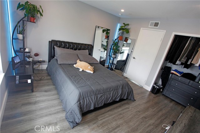 Detail Gallery Image 9 of 19 For 2053 Barry, Los Angeles,  CA 90025 - 2 Beds | 2 Baths