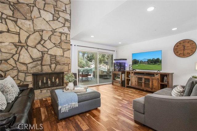Image 14 of 41 For 25632 Adriana Street