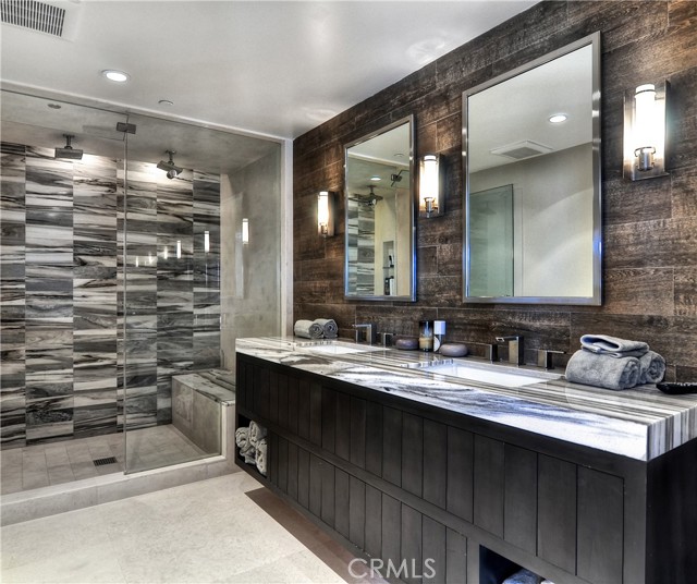 214 1/2 Marguerite Avenue, Corona del Mar CA: https://media.crmls.org/medias/ca07a40a-e37d-44a4-80ab-7d745aaf16fd.jpg