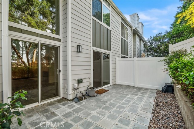 Detail Gallery Image 23 of 33 For 10056 Melinda Way #3,  Northridge,  CA 91325 - 2 Beds | 2/1 Baths