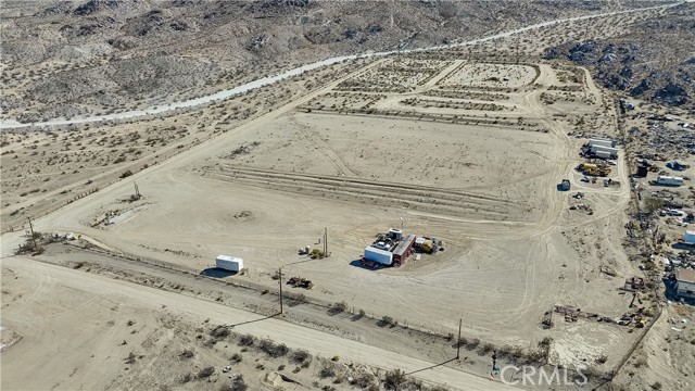 15321 Walton Road, Oro Grande CA: https://media.crmls.org/medias/ca08d8f6-6f0f-43d6-9bde-a80210206ae5.jpg