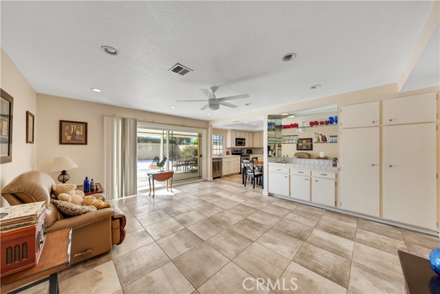 Image 22 of 45 For 5156 Edgemont