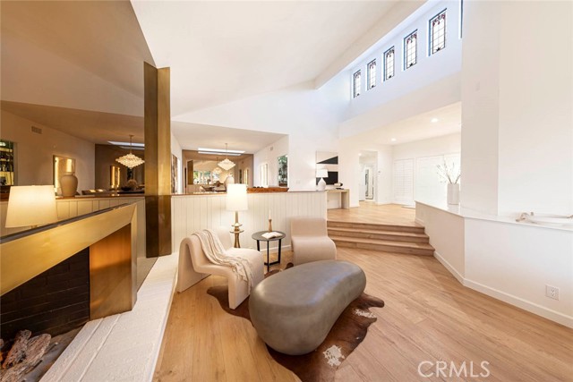 11 Montpellier, Newport Beach CA: https://media.crmls.org/medias/ca0a6512-61ea-4728-938b-2eb455e69e2f.jpg