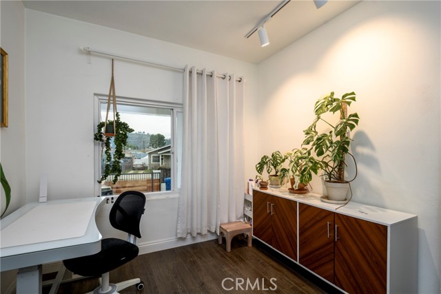 Detail Gallery Image 17 of 24 For 665 Cypress Ave, Los Angeles,  CA 90065 - 3 Beds | 2 Baths