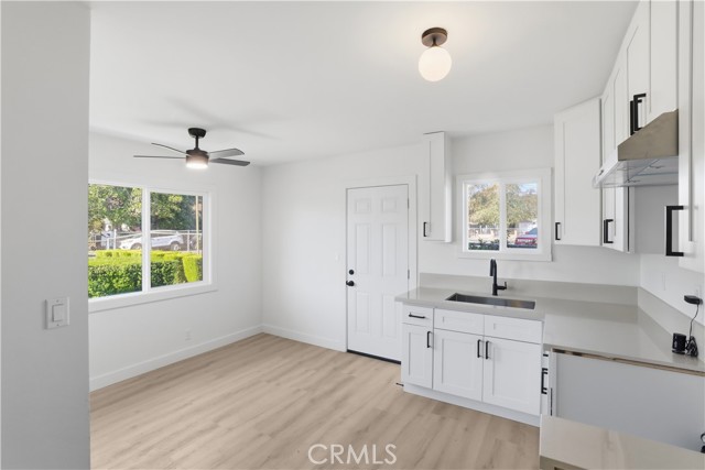 577 Herrington N Avenue, San Bernardino CA: https://media.crmls.org/medias/ca0af6e0-137f-44d2-92ae-55cfd36072a3.jpg