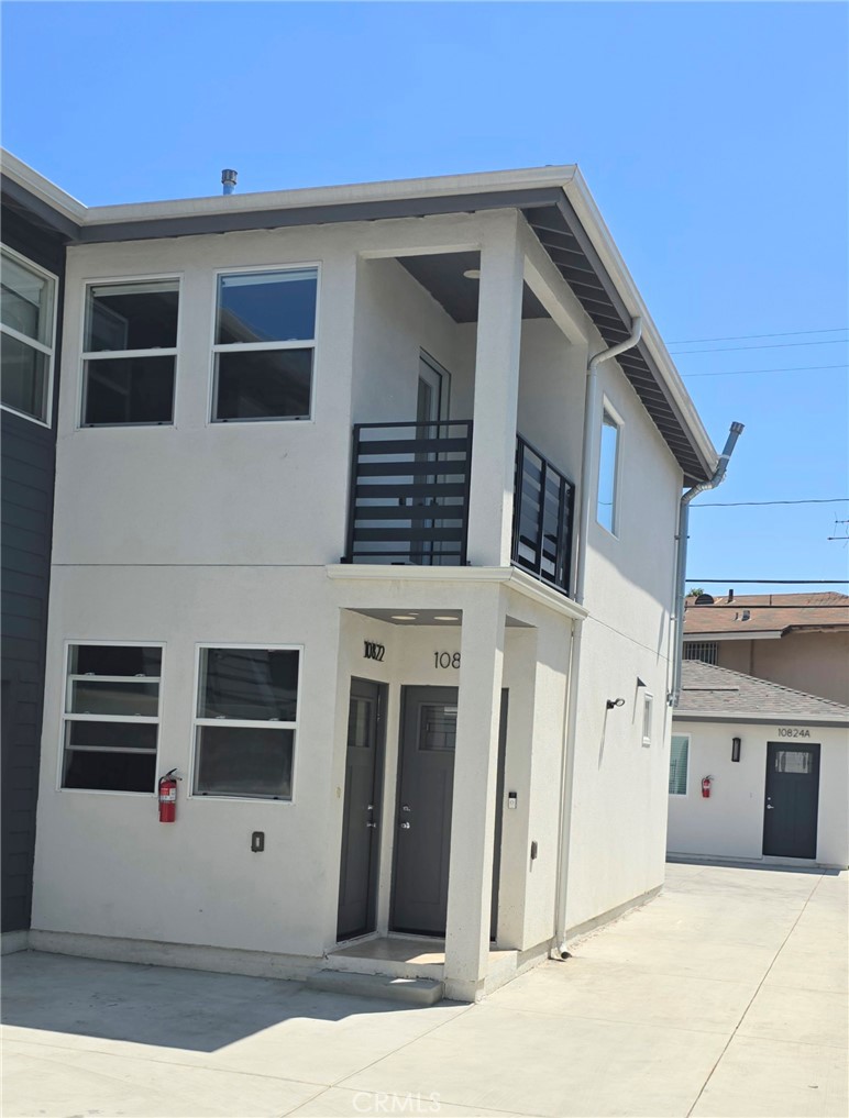 10824 Long Beach Blvd