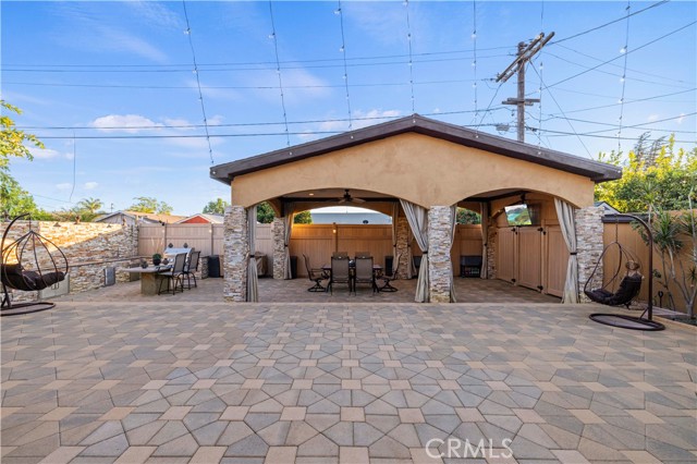 Detail Gallery Image 48 of 70 For 11942 Arminta Street, North Hollywood,  CA 91605 - 3 Beds | 2/1 Baths