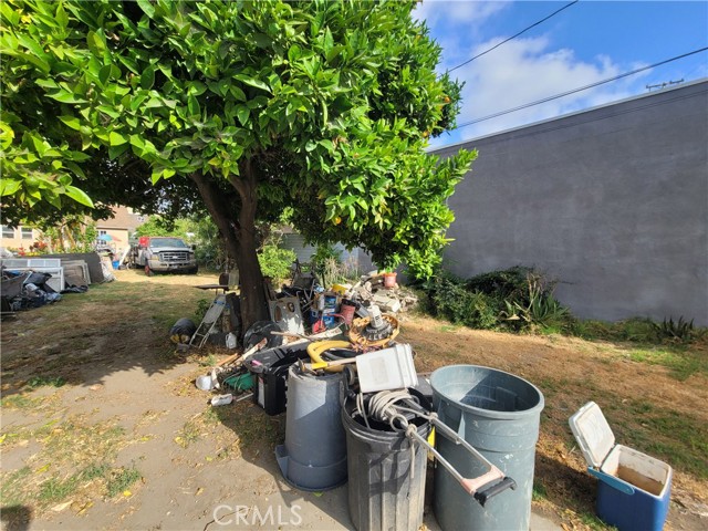 12907 S Willowbrook Avenue, Compton CA: https://media.crmls.org/medias/ca0be110-e5fd-44fb-9bbe-81ce96605a28.jpg