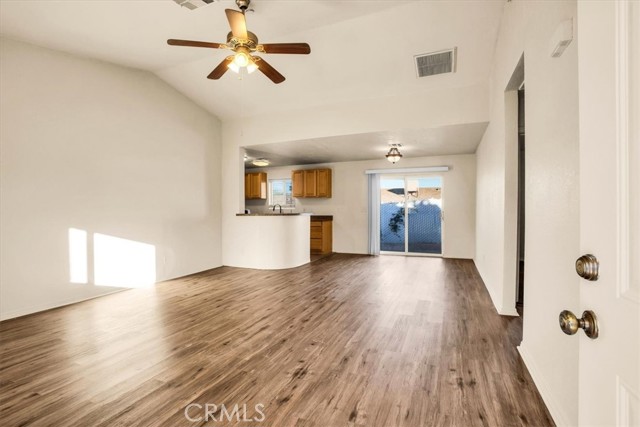 60803 Division Street, Joshua Tree CA: https://media.crmls.org/medias/ca0c8d2f-1aa1-4889-b387-716139cbcca2.jpg