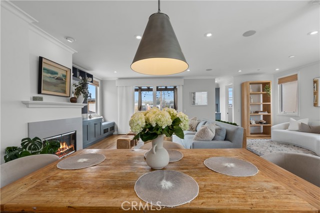 807 Crest Drive, Manhattan Beach CA: https://media.crmls.org/medias/ca0cb882-16e1-4414-9cac-03d9e5ad33a0.jpg