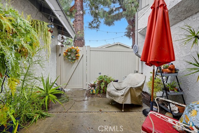 Detail Gallery Image 18 of 57 For 1111 Tustin Pines, Tustin,  CA 92780 - 2 Beds | 1/1 Baths