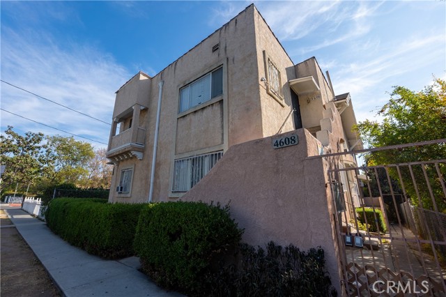 Detail Gallery Image 1 of 12 For 4608 Melbourne #3/4,  Hollywood,  CA 90027 - 0 Beds | 1 Baths