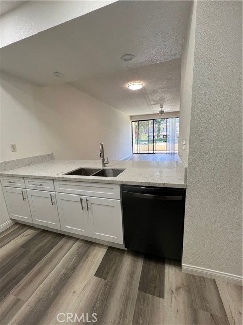 435 S La Fayette Park Place # 119, Los Angeles, California 90057, 2 Bedrooms Bedrooms, ,2 BathroomsBathrooms,Residential Lease,For Rent,435 S La Fayette Park Place # 119,CRWS23036914