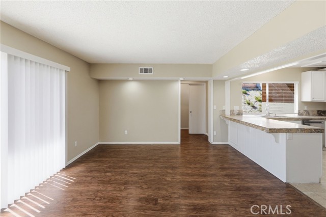 Detail Gallery Image 12 of 61 For 1420 Timberlane, Riverside,  CA 92506 - 5 Beds | 4 Baths