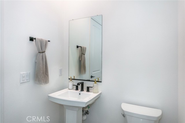 21628 Canyon Cove, Chatsworth CA: https://media.crmls.org/medias/ca103c67-a6fd-4111-805f-7aa6d6b269bb.jpg