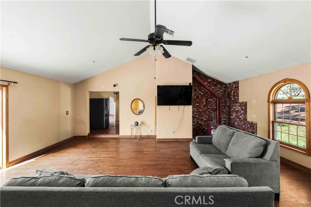 Detail Gallery Image 21 of 54 For 34754 Ellenan, Acton,  CA 93510 - 5 Beds | 4 Baths