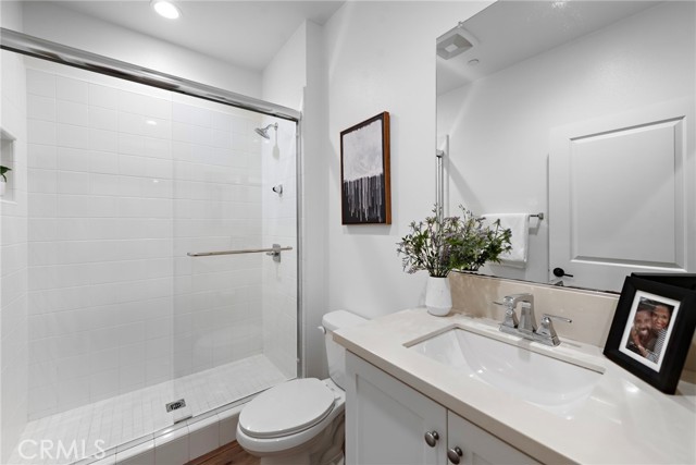 Detail Gallery Image 14 of 45 For 111 Henson, Irvine,  CA 92620 - 4 Beds | 3 Baths