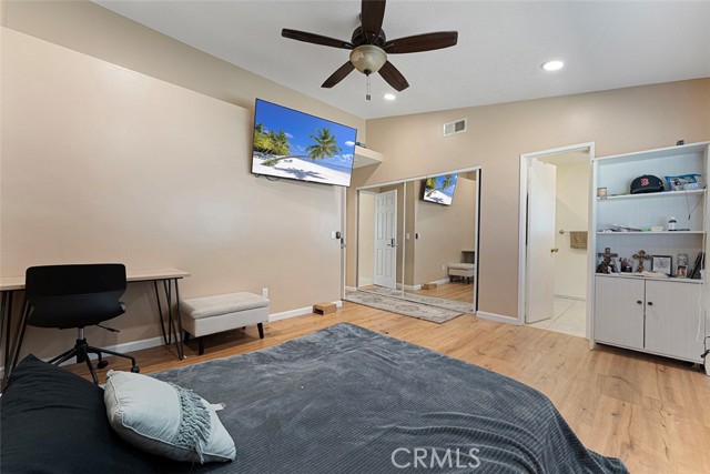 6860 27th Street, Jurupa Valley CA: https://media.crmls.org/medias/ca13a4ff-90d5-4410-a880-87efc696f621.jpg