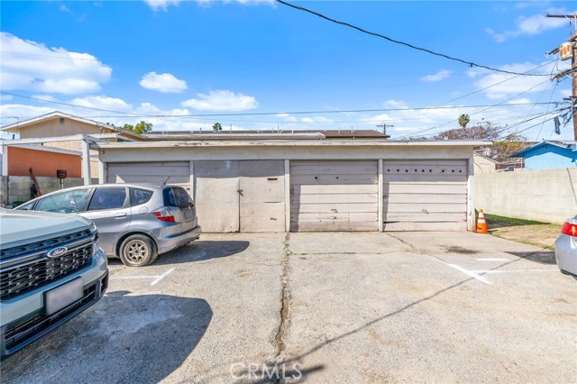 5841 Tujunga Avenue, North Hollywood CA: https://media.crmls.org/medias/ca13fa4d-b878-4730-b70c-814f2195e157.jpg