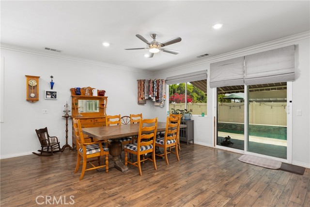 11484 Corte Cuyama, Jurupa Valley CA: https://media.crmls.org/medias/ca14a0b7-6798-4cf3-b173-cdb148ad0c77.jpg