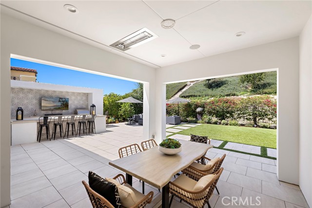 Detail Gallery Image 5 of 54 For 93 Interstellar, Irvine,  CA 92618 - 6 Beds | 6/1 Baths