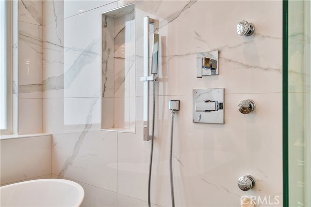 Detail Gallery Image 44 of 73 For 719 1st Pl, Hermosa Beach,  CA 90254 - 4 Beds | 4 Baths