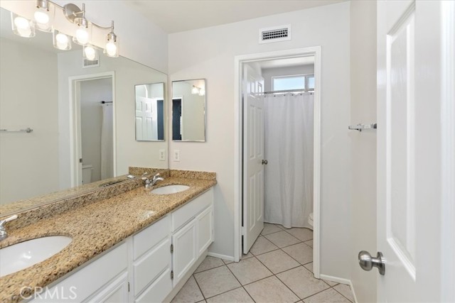 8433 Lindenhurst Street, Riverside CA: https://media.crmls.org/medias/ca1839f5-ea20-4c6a-a0fa-4b8d1337b168.jpg