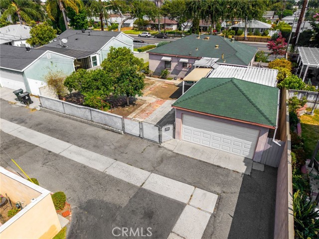 2100 W Valencia Drive, Fullerton CA: https://media.crmls.org/medias/ca18802a-2f0f-49b5-92ce-c977d0e21b56.jpg